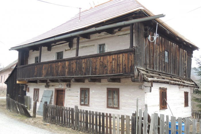 Ilustračný obrázok k článku Nemecké stopy v obci pri Kremnici zostávajú: Nárečie si už ale pamätá len päť ľudí