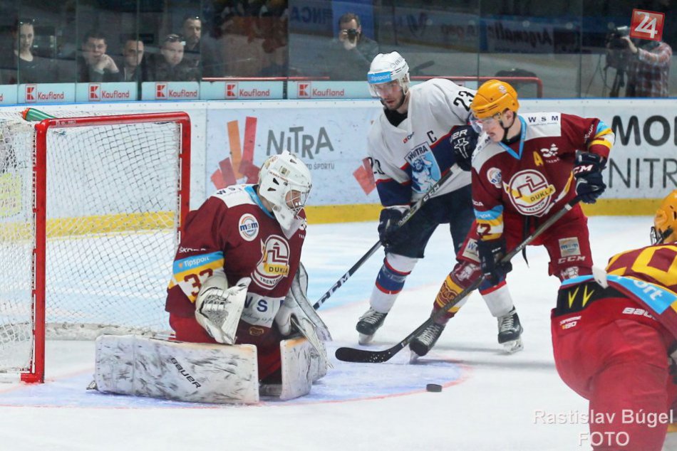 Ilustračný obrázok k článku Juniorka Dukly Trenčín sa teší zo zisku titulu: Nitru zdolala v rozhodujúcom zápase, FOTO