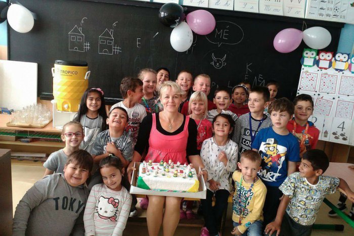 Ilustračný obrázok k článku Talentovaná učiteľka zo Spišskej: Píše detské básne a má aj šikovné ruky, FOTO