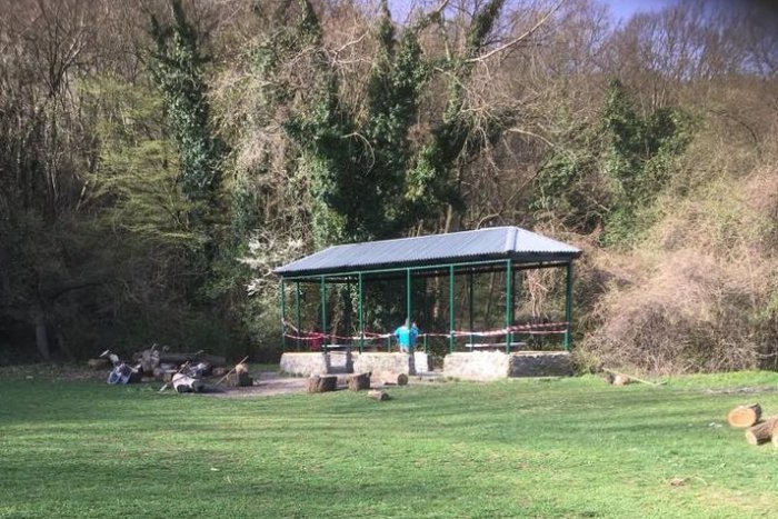 Ilustračný obrázok k článku FOTO: Otvorte Srdce pri vynovenom altánku neďaleko Devínskej Novej Vsi