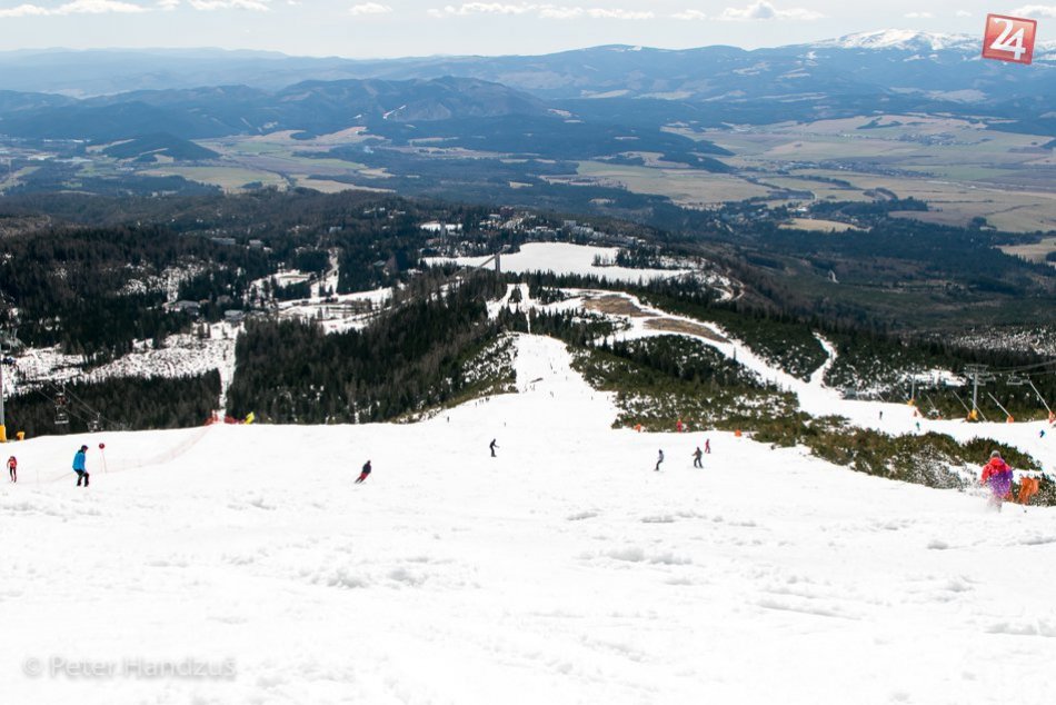 Ilustračný obrázok k článku Teploty sa šplhajú vysoko: Jarnú lyžovačku by však ohroziť nemali