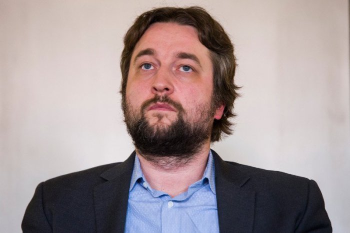 Ilustračný obrázok k článku Opozícia i koalícia o porušení medzinárodného práva: Podľa Blahu sme sa vyhli jadrovej vojne