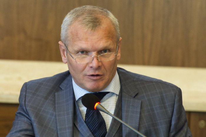 Ilustračný obrázok k článku Rozbieha sa boj o prezidentský palác: Kandidovať chce finančník Imrich Béreš