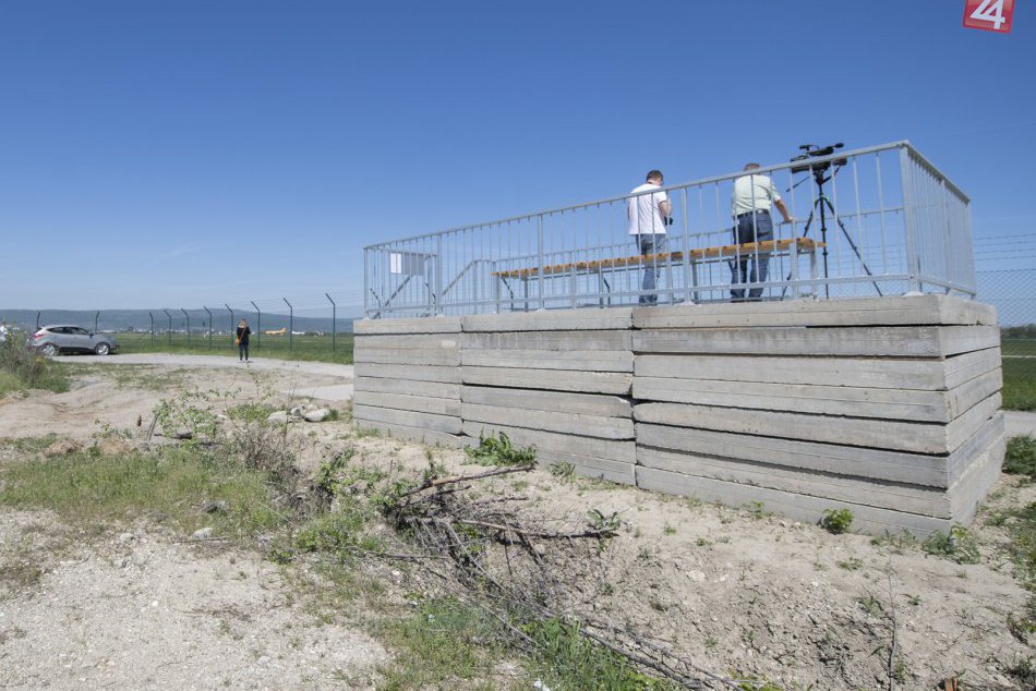 Ilustračný obrázok k článku FOTO: Letisko otvorilo pozorovateľňu lietadiel pre verejnosť a spotterov