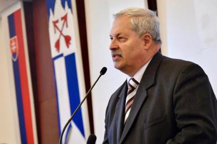 Ilustračný obrázok k článku Odchod Kromku zamiešal karty: Radnica obsadila miesto druhého viceprimátora