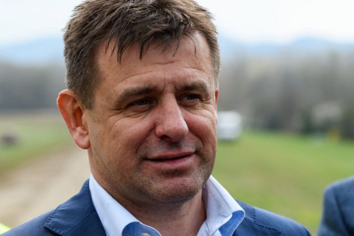 Ilustračný obrázok k článku Opitý minister vyčíňal v centre Bratislavy. Zadržala ho polícia