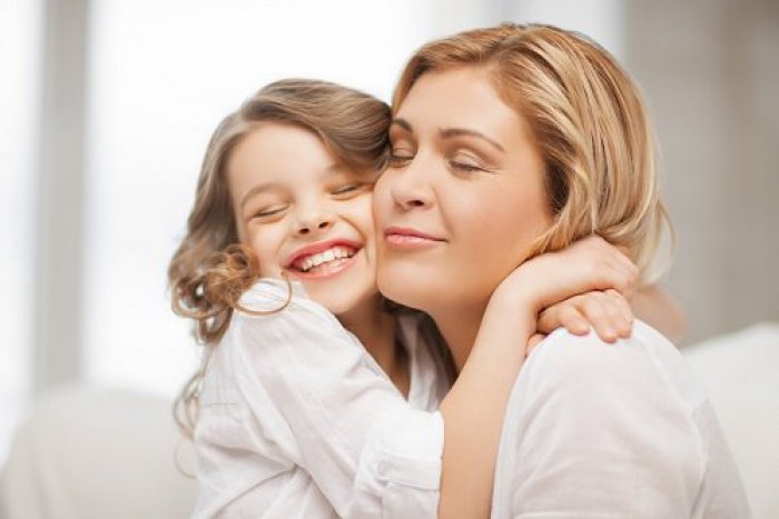 Ilustračný obrázok k článku Už máte darček pre svoju mamu na Deň matiek?  Vďaka našim tipom nešliapnete vedľa!