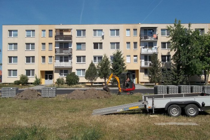 Ilustračný obrázok k článku Šalianska radnica sa pustí do vnútroblokov: Večanom vznikne príjemné miesto