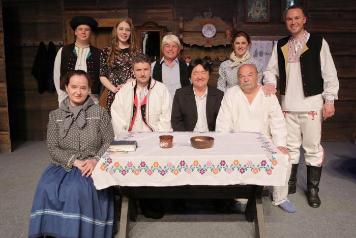 Ilustračný obrázok k článku Strečnianski divadelníci s úspechom na celoštátnej prehliadke: Striebro a dva diplomy