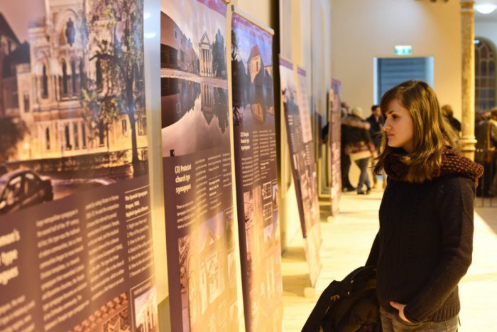 Ilustračný obrázok k článku Trnava si zaspomína na svojho rodáka v synagóge: Pocta pre A. Wetzlera