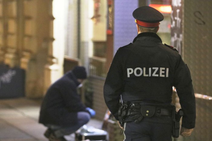 Ilustračný obrázok k článku V Rakúsku chytili trojicu Slovákov pri čine: Na krku majú prepadnutie aj krádeže