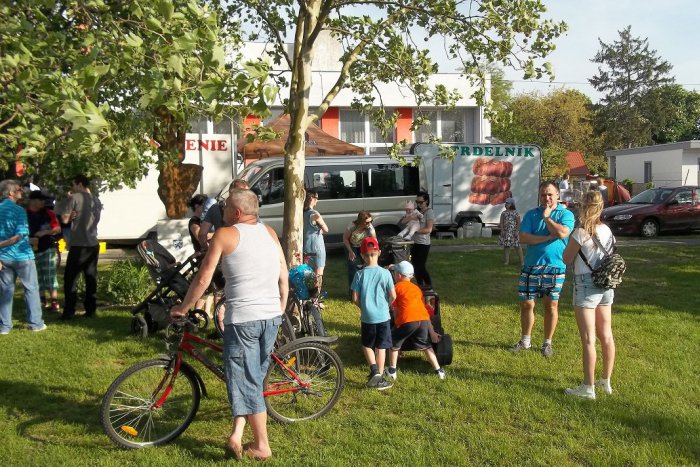 Ilustračný obrázok k článku Večania chystajú party: Pobaví vás aj klaun Adyno