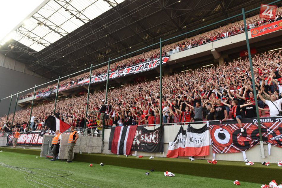 Ilustračný obrázok k článku Trnavčania môžu otvárať šampanské: Vytúžený titul je po 45 rokoch skutočnosťou, FOTO