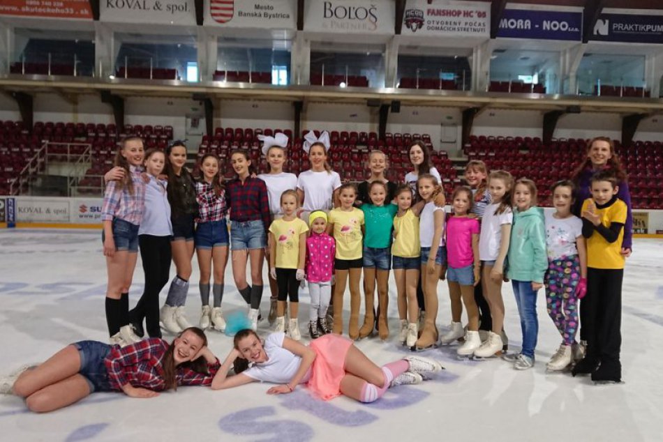 Ilustračný obrázok k článku FOTO: Úrodná sezóna bystrických krasokorčuliarov. Na majstrovstvách SR s 3 medailami