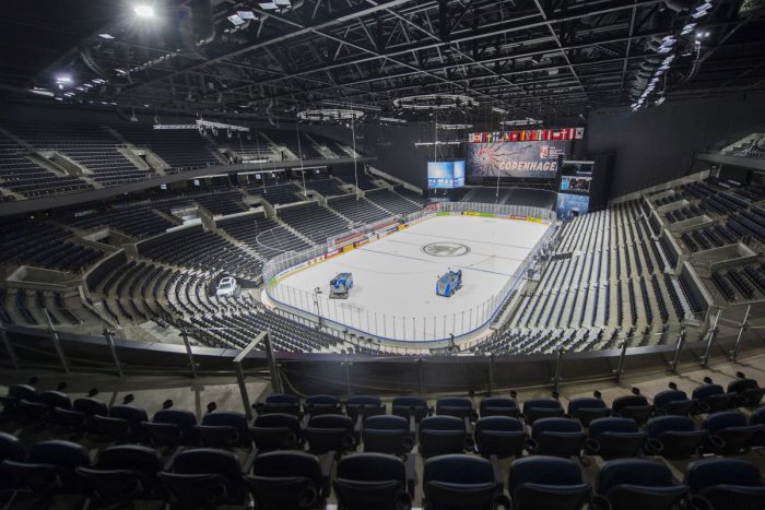 Ilustračný obrázok k článku Royal Aréna má problémy s ľadom: Slovákom zrušili tímové fotenie