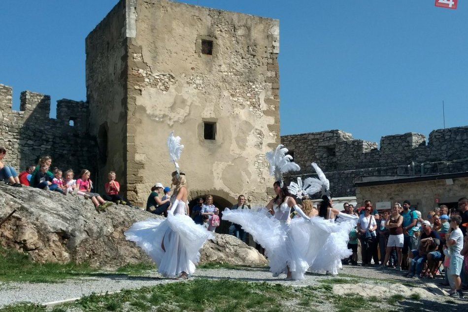 Ilustračný obrázok k článku Spišský hrad láka svojím programom: Na toto všetko sa môžeme tešiť v auguste