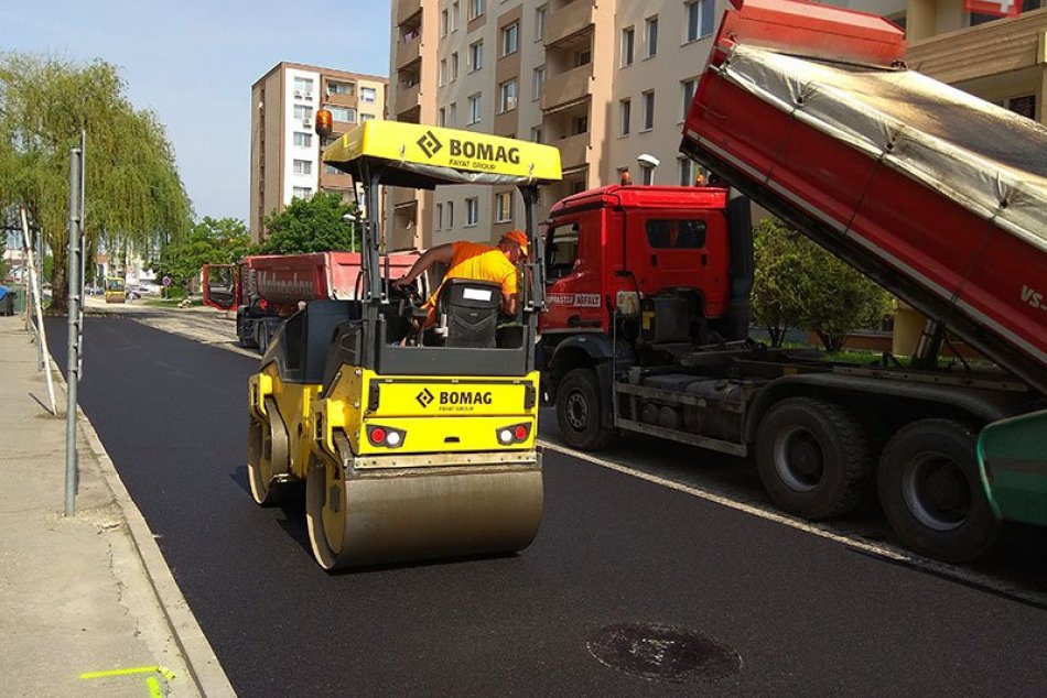 Ilustračný obrázok k článku Dobré správy pre Zámčanov: 13 ciest opravia do konca roka