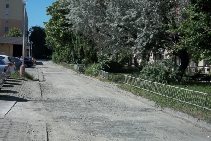 Ilustračný obrázok k článku Dieram v cestách odzvoní: Šalianska radnica rozbehla opravy