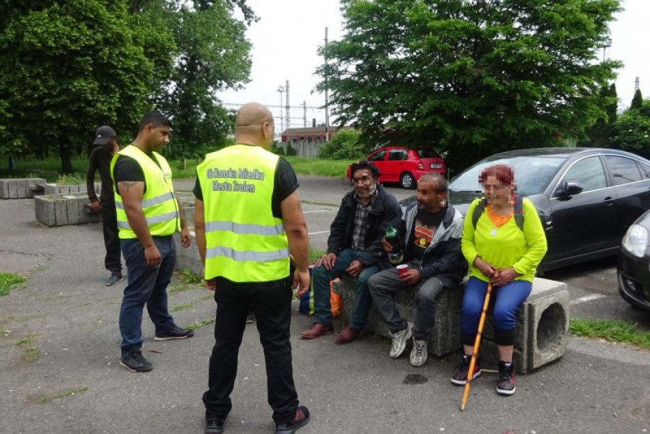 Ilustračný obrázok k článku Zvolen hľadá nových členov miestnej občianskej poriadkovej služby: Aký ponúka PLAT?