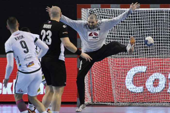 Ilustračný obrázok k článku Topoľčany vyrovnali stav finále: Sekundu pred koncom rozhodol Žilinčík