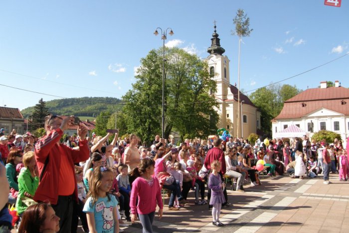 Ilustračný obrázok k článku Tipy na podujatia: Víkend bude venovaný oslavám Dňa matiek i závadským tradíciám