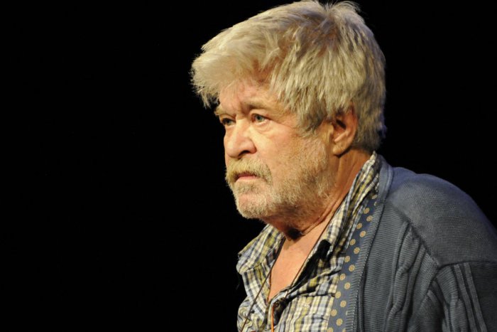 Ilustračný obrázok k článku Legenda prešovského herectva sa dožíva jubilea: Jozef Stražan oslavuje 75 rokov