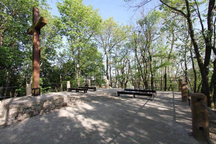 Ilustračný obrázok k článku Na bratislavskej Kalvárii otvoria obnovenú časť krížovej cesty