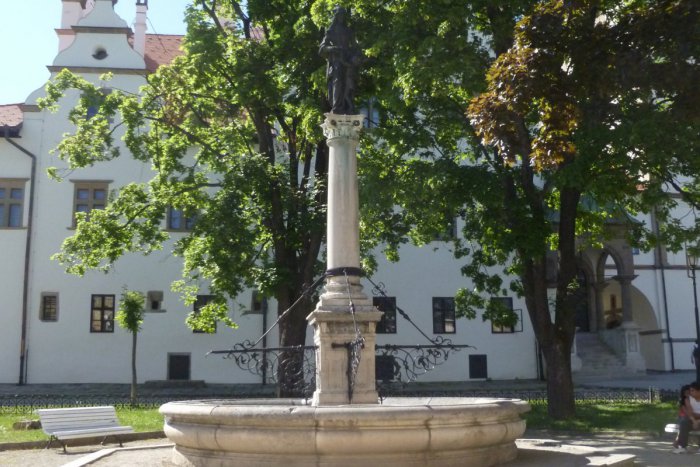 Ilustračný obrázok k článku V Levoči námestie opäť atraktívnejšie: Fontána dobročinnosti opäť funguje