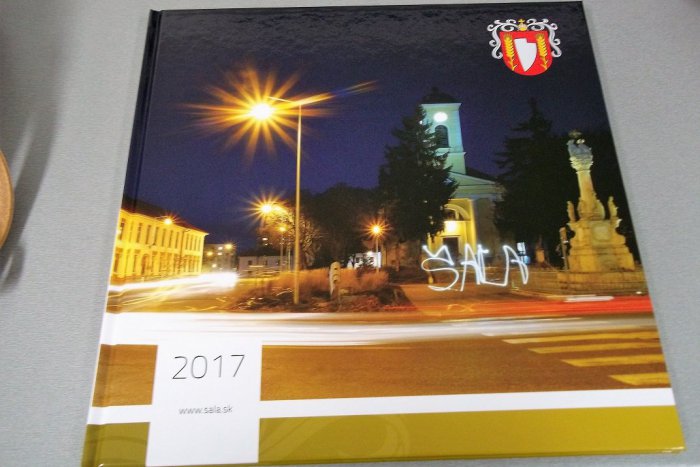 Ilustračný obrázok k článku Publikácia Šaľa 2017 na výslní: Obdivovali ju už aj v Prahe