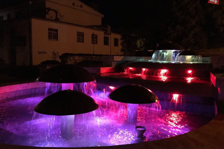 Ilustračný obrázok k článku FOTO: Fontána Rodina hríby na Karloveskej ulici sa dočkala obnovy