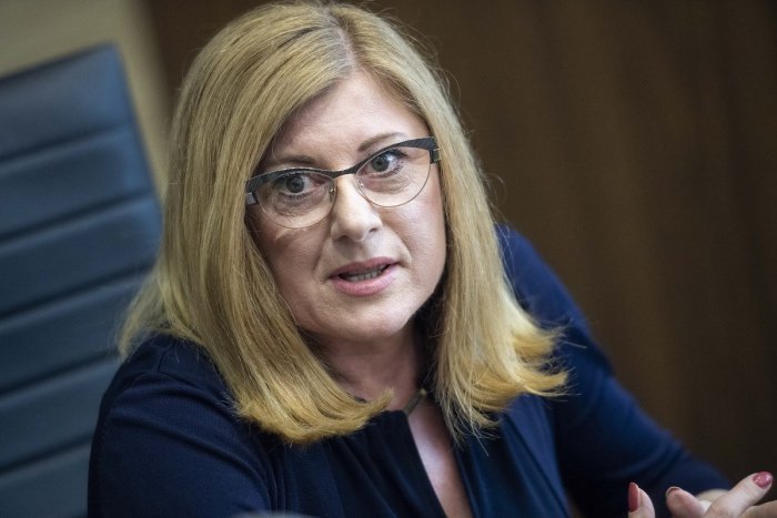 Ilustračný obrázok k článku Šéfka agrorezortu, Gabriela Matečná, nevidí dôvod na odchod zo svojej funkcie