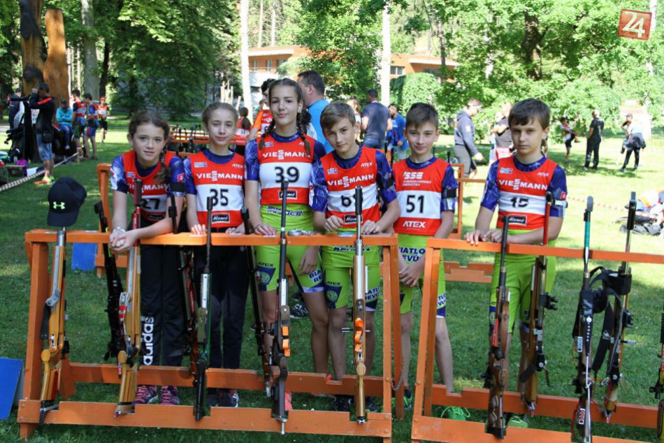 Ilustračný obrázok k článku FOTO: Revúcki biatlonisti bodujú aj mimo snehu. Vybojovali už 3 zlaté medaily