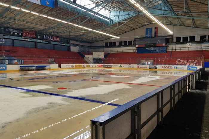 Ilustračný obrázok k článku Mikulášsky štadión sa po pol storočí dočkal rekonštrukcie: Kedy bude všetko hotové?