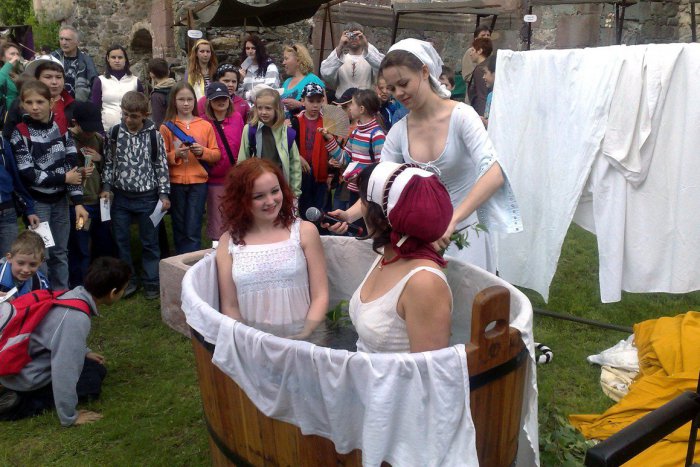 Ilustračný obrázok k článku Starý zámok ožíva: V Štiavnici štartuje Festival kumštu, remesla a zábavy