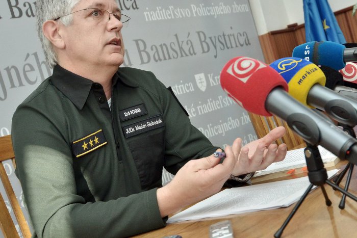 Ilustračný obrázok k článku Premiér sa o nominácii Mariána Slobodníka na šéfa polície chce rozprávať s ministerkou