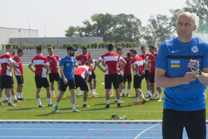 Ilustračný obrázok k článku Guľa zverejnil nomináciu: Proti Arménsku aj štvorica Ružomberčanov!