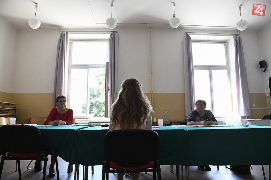 Ilustračný obrázok k článku Na svete sú výsledky písomných maturít: Zo slovenčiny žiaci dosiahli priemerne 54,7 %