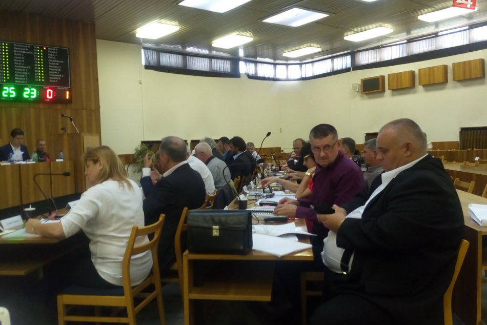 Ilustračný obrázok k článku Považskobystrické zastupiteľstvo bude v nových priestoroch: Poznáme dôvod zmeny