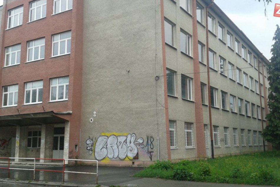 Ilustračný obrázok k článku Nová škôlka či múzeum v Považskej? Mesto odhalilo plány so známou budovou