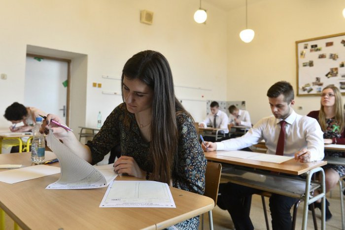 Ilustračný obrázok k článku Výsledky maturít sú známe: Vieme, ako dopadli mikulášski študenti