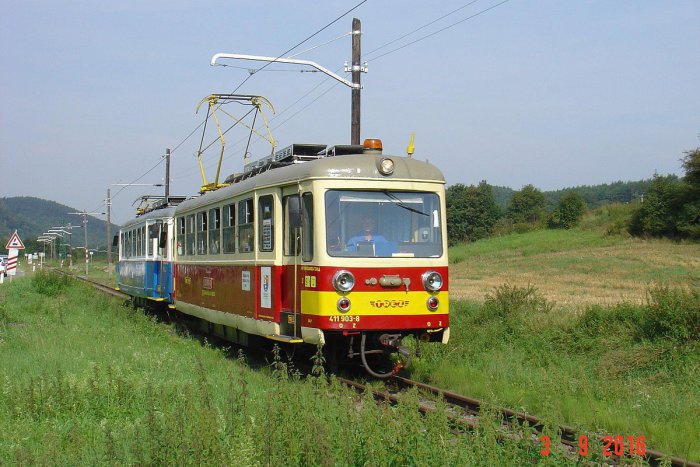 Ilustračný obrázok k článku Historická trenčianska električka opäť na trati: Bude patriť deťom!