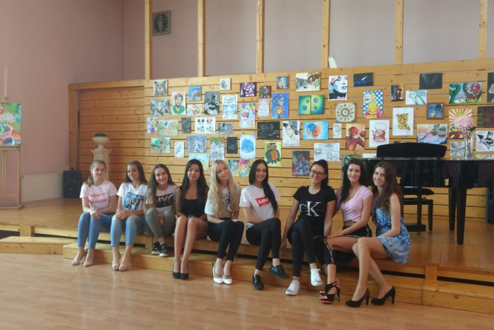 Ilustračný obrázok k článku Toto sú ony: Predstavujeme vám deväť finalistiek súťaže Miss Spiša, FOTO