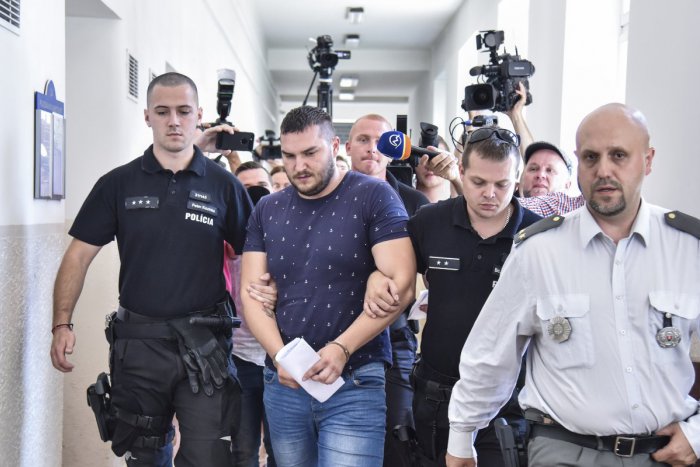 Ilustračný obrázok k článku Súd zobral Juraja H. obvineného zo zabitia Filipínca do väzby