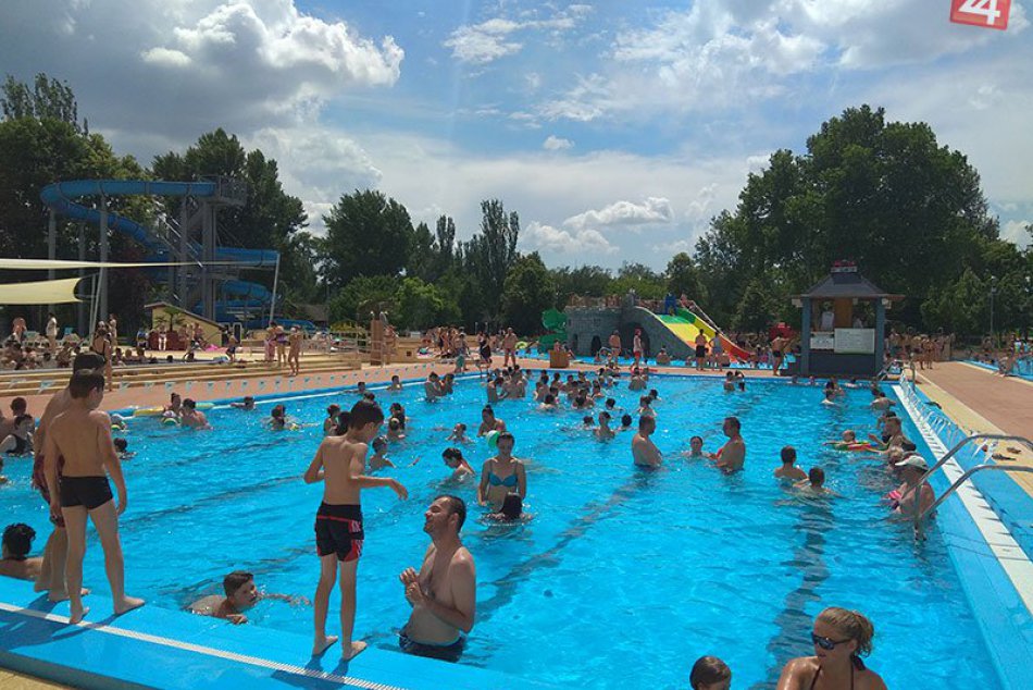 Ilustračný obrázok k článku Rekordná sezóna novozámockého Štrandu: Kúpalisko privítalo vyše 100-tisíc ľudí