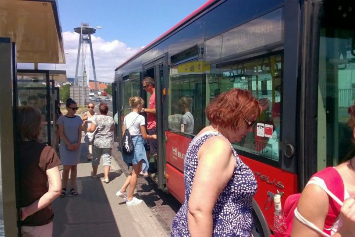 Ilustračný obrázok k článku Cesta bratislavskou MHD začína pripomínať dobu pred 30 - 40 rokmi