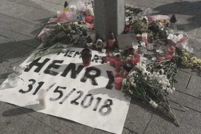 Ilustračný obrázok k článku Na Námestí SNP sa uskutoční demonštrácia Spravodlivosť pre Henryho