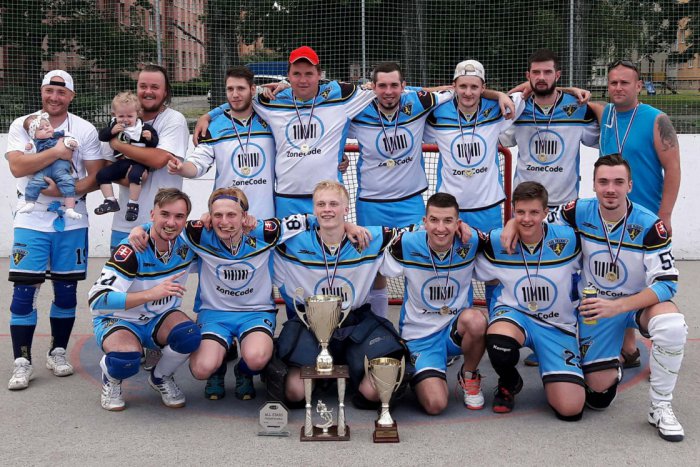 Ilustračný obrázok k článku Finále hokejbalovej ligy v Prešove: Bolo až nečakane hladké, poznáme majstra