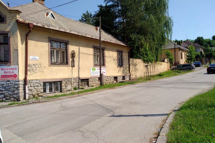 Ilustračný obrázok k článku V Prešove vybudujú nový chodník: Na tejto ulici sa ľudia už čoskoro potešia...