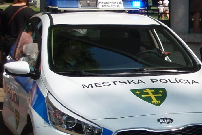 Ilustračný obrázok k článku Incident v centre Žiliny: Šofér pil, búral a ešte aj utekal...