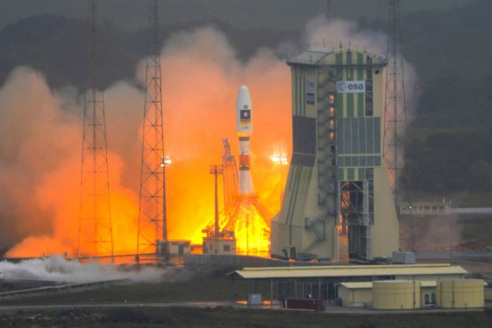 Ilustračný obrázok k článku Do vesmíru vyštartovali družice Galileo: Jedna nesie meno školáka z Partizánskeho